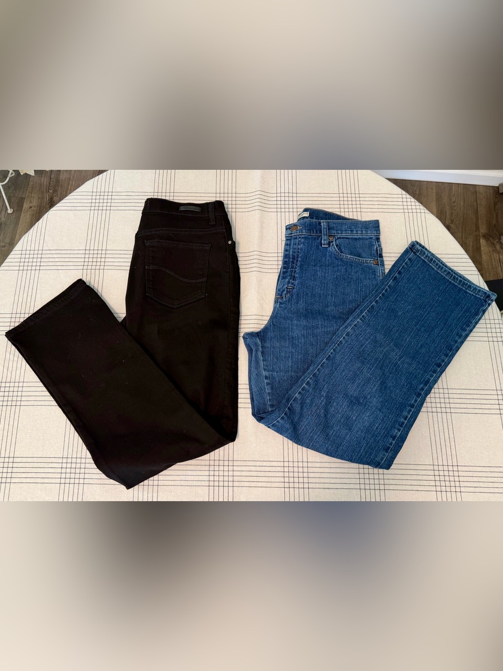 2 Pair Lee Relaxed Fit Jeans Size 10 Black & Blue Denim Long Medium